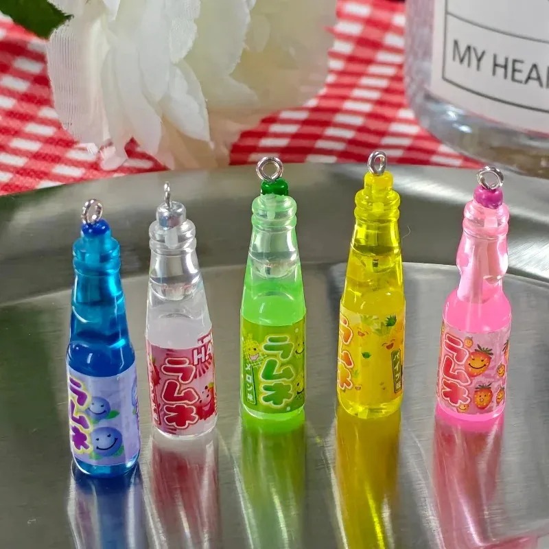 10個入り 小さなソーダボトル レジンチャーム 可愛い飲料ボ - Resin Crafts Diy のレビューと価格